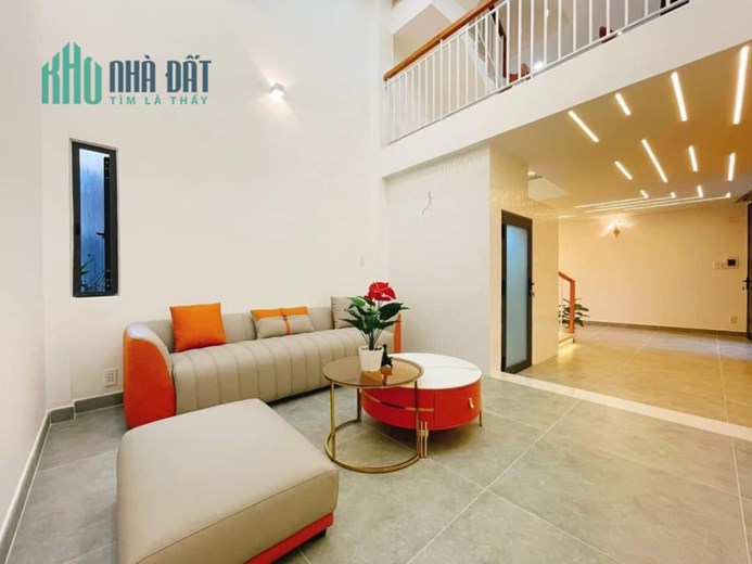 Siêu Phẩm Dương Quảng Hàm Gò Vấp 48m2 4 Tầng Giá 5 Tỷ 9 Hẻm Xe Hơi