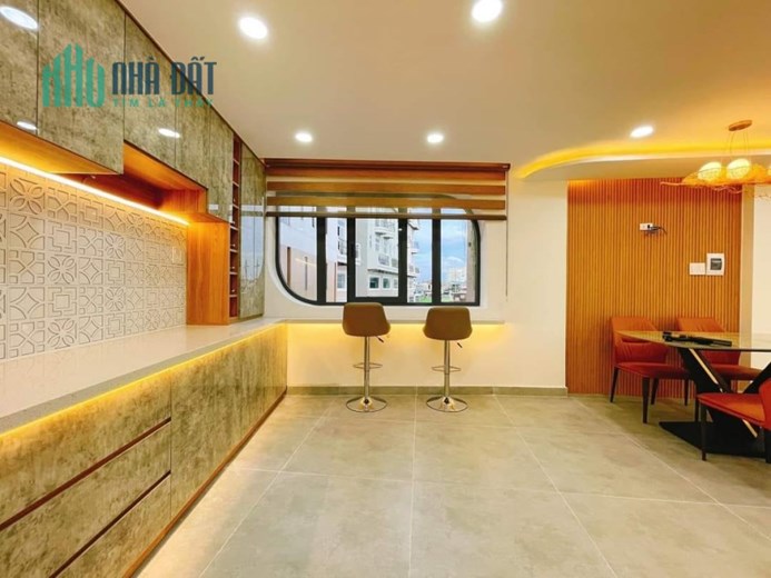 Siêu Phẩm Dương Quảng Hàm Gò Vấp 48m2 4 Tầng Giá 5 Tỷ 9 Hẻm Xe Hơi