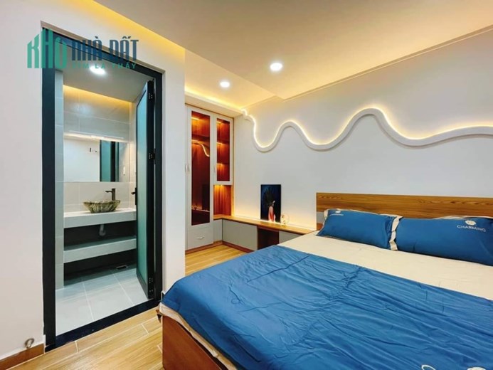 Siêu Phẩm Dương Quảng Hàm Gò Vấp 48m2 4 Tầng Giá 5 Tỷ 9 Hẻm Xe Hơi