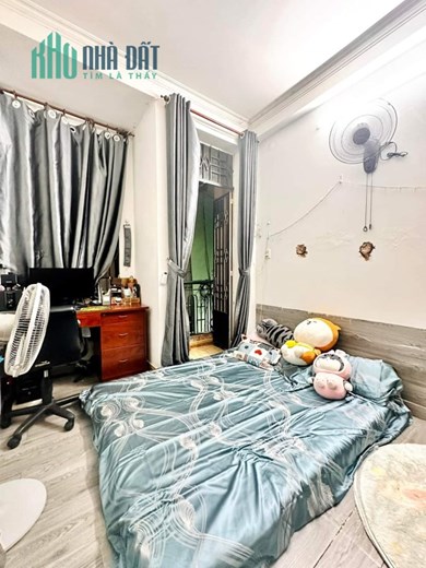 Nhà Phú Nhuận, Đặng Văn Ngữ, HIẾM nhà bán, 4 tầng BTCT, sát HXT, nhỉnh 3 tỷ