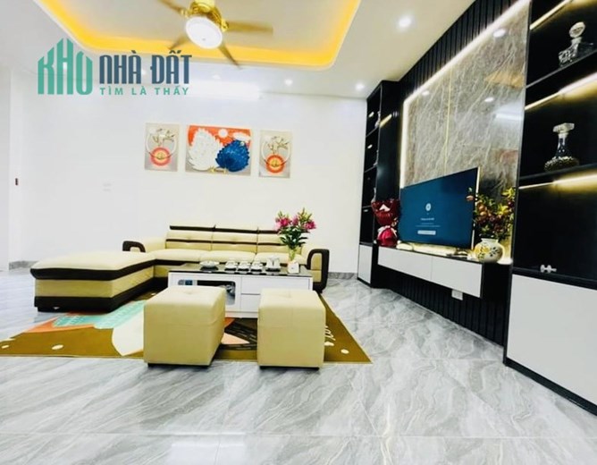 Hàng Hiếm gần phố Ô TÔ – KINH DOANH 36m Cầu Giấy 5 tỷ 55