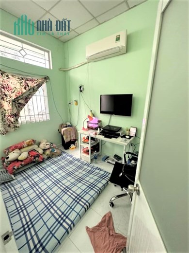 Chỉ 2.5 tỷ TL, nhà 2 tầng 2PN, 25m2, Tân Hòa Đông, Bình Tân, ngay Phan Anh, Bà Hom.