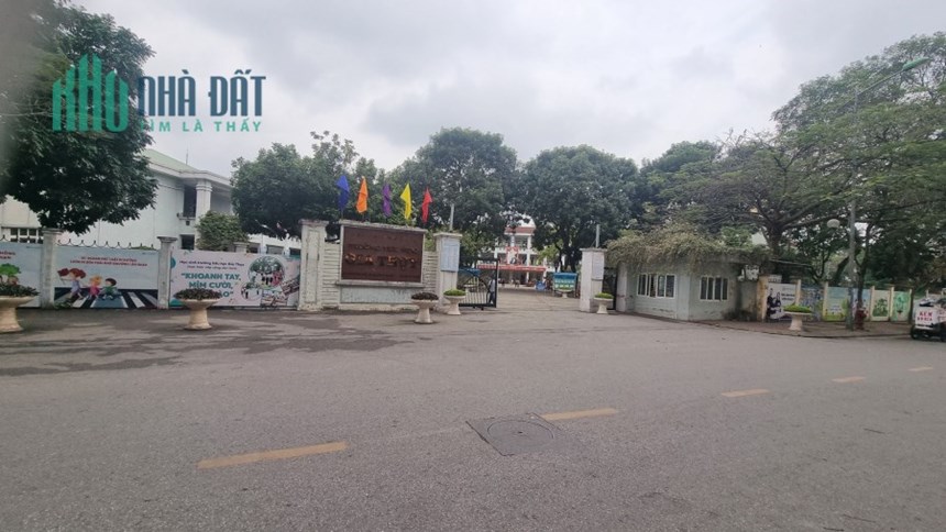 BÁN ĐẤT  NGUYỄN VĂN CỪ 146M  GIÁ 8 TỶ  NGÕ THÔNG Ô TÔ VÀO ĐẤT , GIÁ ĐẦU TƯ.
