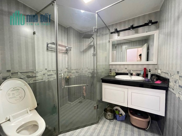 BÁN GẤP MINH KHAI, KINH DOANH, NHÀ ĐẸP Ở LUÔN, SÁT PHỐ, 42m x 5T, NHỈNH 4 TỶ 0901753139