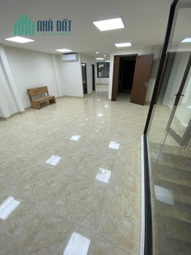 ÂU CƠ - Ô TÔ TRÁNH, THANG MÁY NHẬP, KINH DOANH 11.1 TỶ
