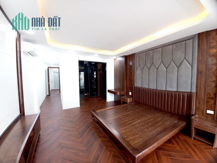 ÂU CƠ - Ô TÔ TRÁNH, THANG MÁY NHẬP, KINH DOANH TỐT 11.1 TỶ