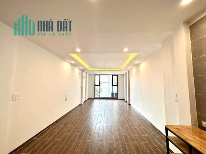 ÂU CƠ - GARA Ô TÔ, THANG MÁY XỊN, KINH DOANH TỐT 11.1 TỶ
