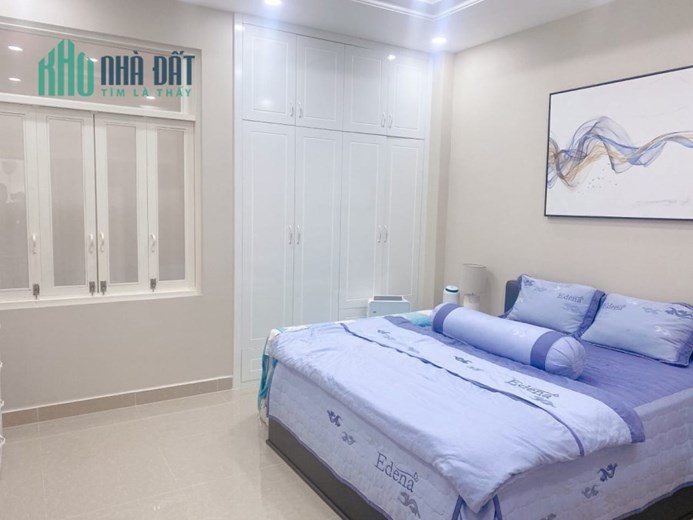 Biệt thự 3 tầng kiên cố ven sông 4pn 4wc, 151.7m2 Đường 38 HBC, đã giảm 800tr, giá mới 7.9 tỷ