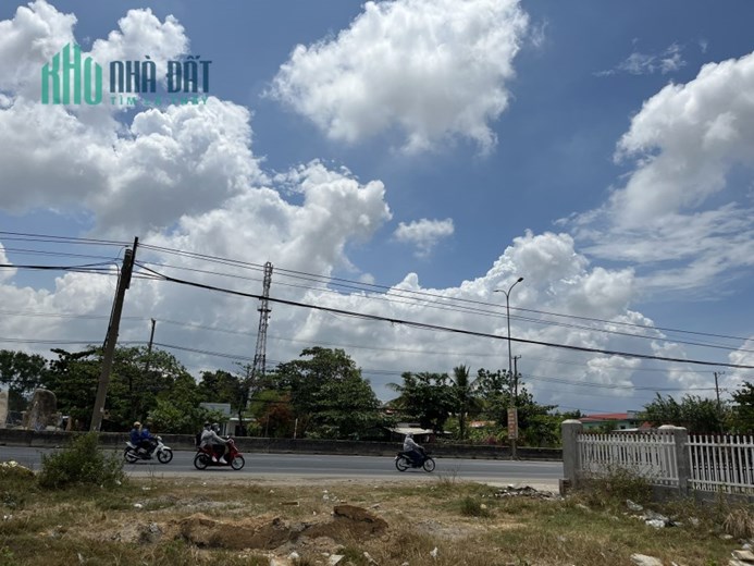 BÁN GẤP MẶT TIỀN QLO 51 PHÚ MỸ GIÁ ĐẦU TƯ