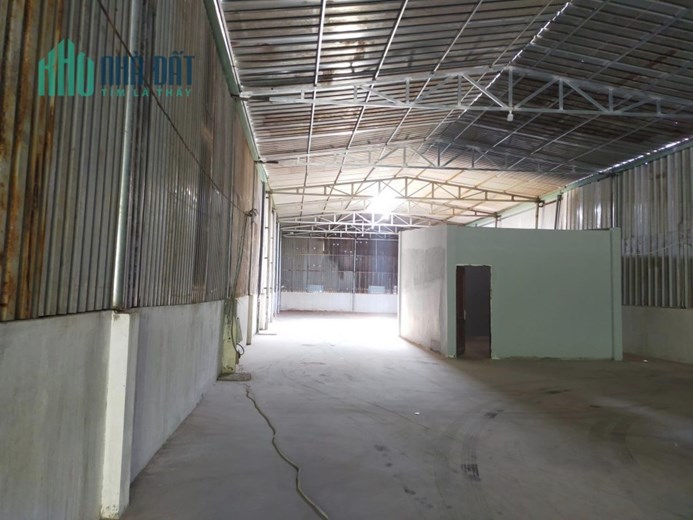 BÁN XƯỞNG MẶT TIỀN ĐẶNG CÔNG BỈNH HÓC MÔN 10X50 GIÁ CỰC RẺ.