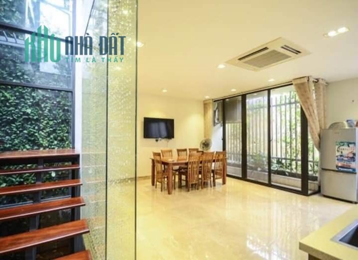 ÂU CƠ - GARA Ô TÔ TRÁNH, THANG MÁY, KINH DOANH TỐT 11.1 TỶ