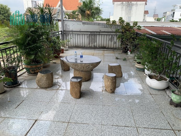 BIỆT THỰ NHÀ VƯỜN AN PHÚ ĐÔNG - 400M2 - DỐI DIỆN TRƯỜNG ĐH NGUYỄN TẤT THÀNH.