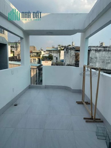 Nhà Phú Nhuận, Nguyễn Lâm, 35m2, thiết kế hiện đại, vào ở ngay, căn góc thoáng sáng, nhỉnh 5 tỷ