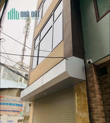 Bán nhà Lĩnh Nam, Hoàng Mai lô góc, 2 mặt ngõ kinh doanh, ô tô đỗ cửa, chỉ nhỉnh 2 tỷ