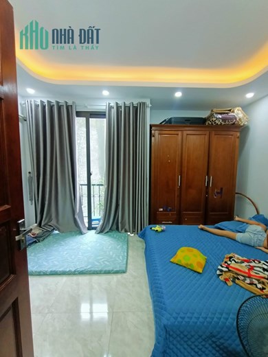 Bán nhà Tam Trinh, Hoàng Mai gần chợ gần trường, rất gần ô tô, 42 m2 chỉ nhỉnh 2 tỷ