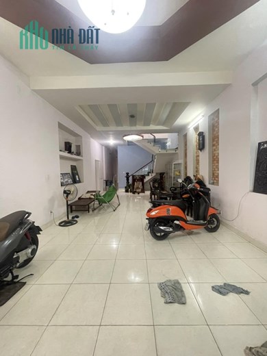 SÁT MT ĐƯỜNG NGUYỄN VĂN QUÁ - 2 TẦNG - NGANG 5M NHÀ ĐẸP Ở NGAY.