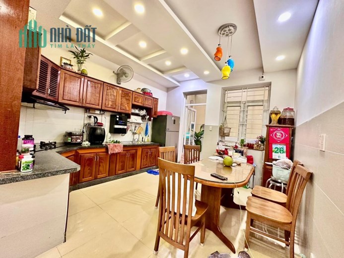 HIẾM NHÀ BÁN - NGAY TRƯỜNG ĐẠI HỌC HỒNG BÀNG - CÁCH VÀI CĂN MẶT TIỀN - 3 TẦNG - KINH DOANH ĐỈNH -