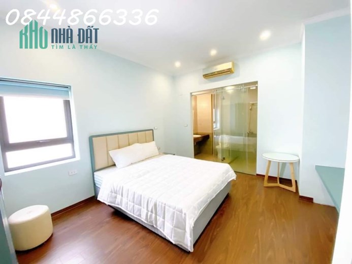 TOÀ NHÀ 8 TẦNG - 10M RA PHỐ TRẦN DUY HƯNG - THANG MÁY - Ô TÔ VÀO NHÀ - NGÕ THÔNG - DÒNG TIỀN 1.2