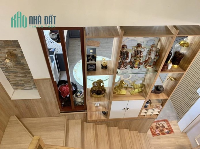 BÁN NHÀ 4 TẦNG - 72M2 - TẶNG NỘI THẤT 1 TỶ - GIÁ NHỈN 6 TỶ - HẺM 6M Ô TÔ TRÁNH.