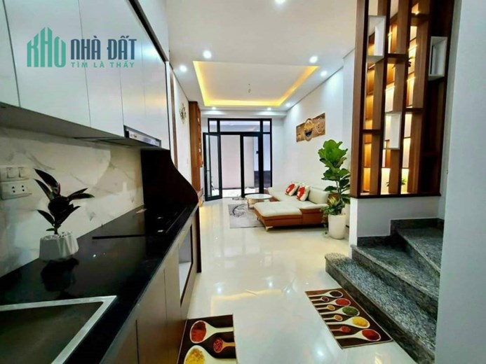 Phân lô Ngọc Thụy Long Biên Dt 38m2 5 Tầng Mt 4m Ô tô Ở Kd Nhỉnh 3 tỷ