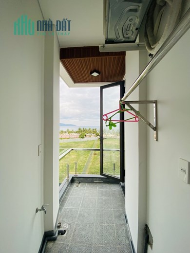 Siêu phẩm. Căn hộ View biển Đà Nẵng. Full nội thất xịn. 65m2. Đầy đủ công năng. Giá thuê hạt dẻ