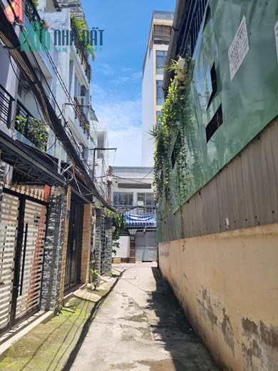 Nhà Bình Thạnh hẻm xe hơi đậu cổng - Ngang khủng - 3 tầng 4 đến 6PN - không lộ giới - Nhỉnh 7 tỷ