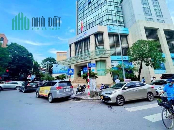 BÁN NHÀ MẶT PHỐ VÍP QUẬN BA ĐÌNH DT: 60M2 x 5 TẦNG x MT:4.3M x 6 PHÒNG NGỦ PHỐ KIM MÃ.
