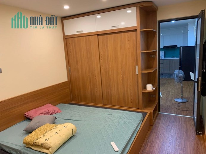 CĂN HỘ ĐẸP - GIÁ TỐT - Cần Bán 2 Căn Hộ Tập Thể Vị Trí Đắc Địa Tại HOÀN KIẾM - HÀ NỘI