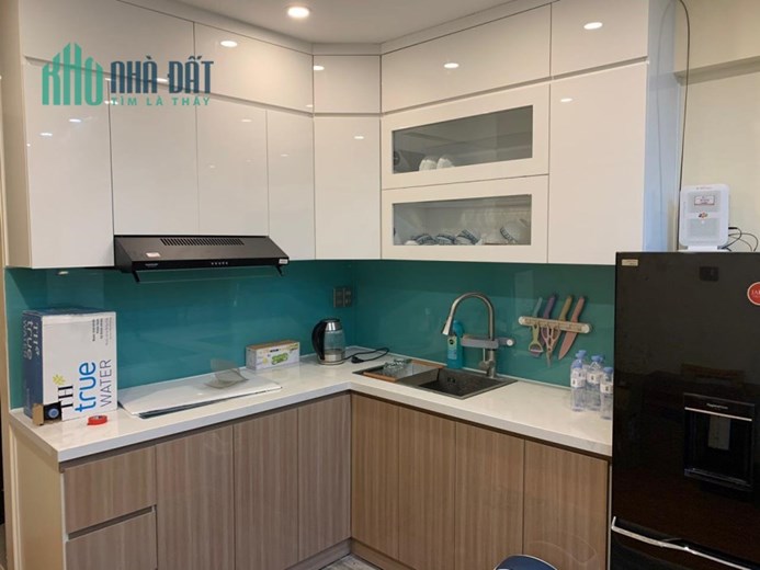 CĂN HỘ ĐẸP - GIÁ TỐT - Cần Bán 2 Căn Hộ Tập Thể Vị Trí Đắc Địa Tại HOÀN KIẾM - HÀ NỘI