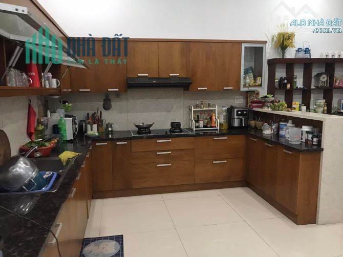 Bán villa 10x30m 4 lầu đường NB Man Thiện, Phường Tăng Nhơn Phú A, Quận 9 giá 28  tỷ