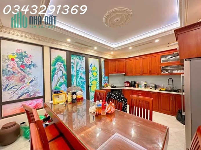 BÁN BIỆT THỰ LIỀN KỀ VIGLACERA, QUẬN BA ĐÌNH, 90M, 5 TẦNG, THANG MÁY, NỘI THẤT DÁT VÀNG.