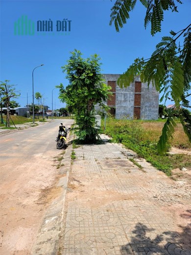 ĐẤT ĐẸP - GIÁ TỐT - Cần Bán Lô Đất Vị Trí Đẹp Tại TT Mộ Đức, Quảng Ngãi