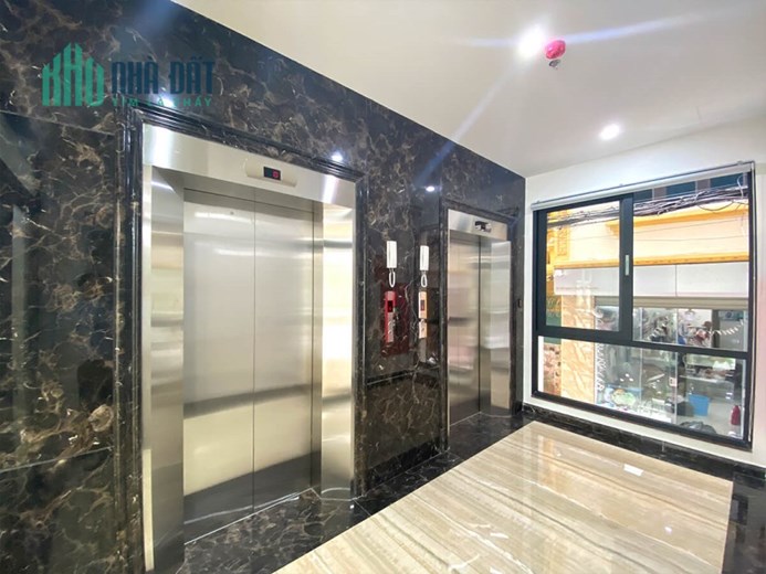 Bán Tòa Nhà Văn Phòng VIP 9 Tầng MP Quan Hoa.DT 190m2.Vị trí đắc địa. Giá 97 TỶ