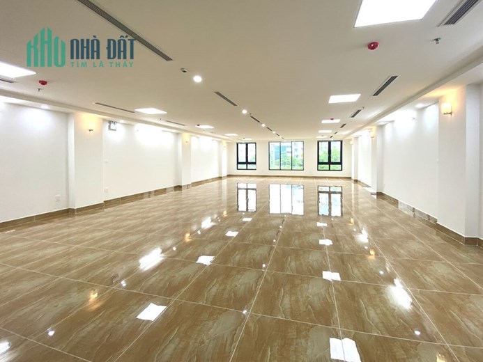 Bán Tòa Văn Phòng 9 Tầng Xây Mới MP Thụy Khuê.Vị Trí Đắc Địa.DT 196m2. Giá 115 TỶ