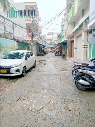Nhà thuê 3 Tầng- St- hẻm ô tô Nguyễn Thị Tần P2Q8 - Giá : 15 Triệu