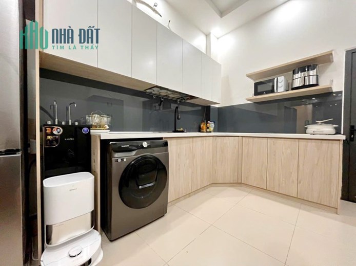 Cho thuê NNC Mặt tiền Tám Danh P4 Q8. Giá 14 triệu