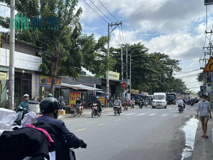 Nhà mt nhựa 9x12m ngay Lê Thị Lơ, Tân Hiệp, Hocmon