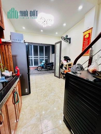 NHÀ CỰC ĐẸP - CHỦ CỰC XINH - HAI THOÁNG - NỞ MÔNG NHẸ - TẶNG FULL NỘI THẤT  - Ở SƯỚNG  - 4 TẦNG