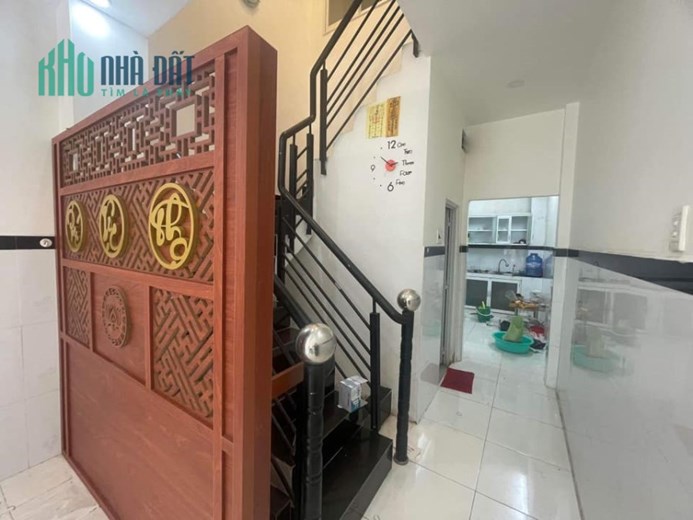 MẶT TIỀN KINH DOANH GIÁ RẺ - NGAY GÒ XOÀI - LÊ VĂN QUỚI - 2 TẦNG 39M2 - 3 TỶ 650 TR