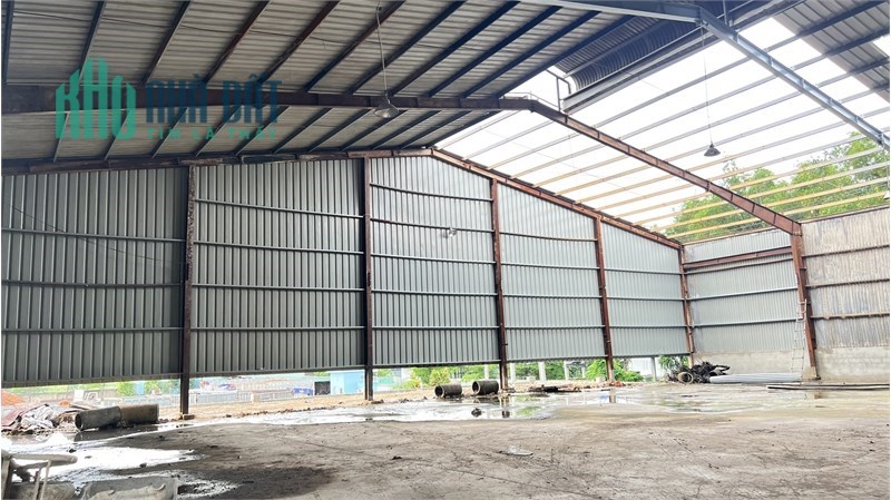 nhà xưởng sản xuất, kinh doanh dịch vụ cho thuê, có đầy đủ phòng cháy vách tường