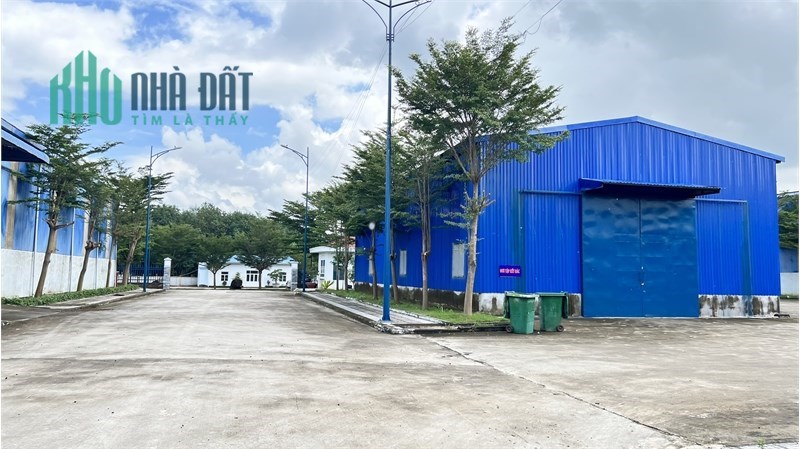 cho thuê nhà xưởng thuộc tiểu KCN, pháp lý chuẩn, hành lang nội khu phủ kín cây xanh
