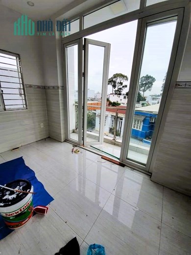 Bán nhà 1T2L 4pn đường 6 Linh Tây