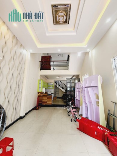 Bán Nhà 3 Mặt Hẻm Lê Hồng Phong P.Trần Hưng Đạo Quy Nhơn , 58,2m2 , 2,5 Mê , Giá 2 Tỷ 800Tr