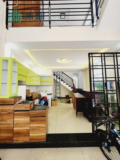 Bán Nhà 3 Mặt Hẻm Lê Hồng Phong P.Trần Hưng Đạo Quy Nhơn , 58,2m2 , 2,5 Mê , Giá 2 Tỷ 800Tr