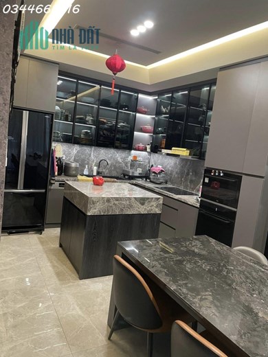 Bán nhà Nguyễn Văn Cừ, vỉa hè, ô tô tránh, MT rộng, KD đỉnh. Giá nhỉnh 13 tỷ