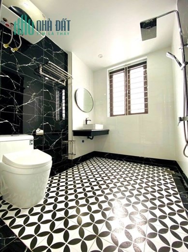 Bán nhà Xóm Trung - Văn Cao, 51m 3 tầng GIÁ 2.6 tỉ xây mới tinh hiện đại