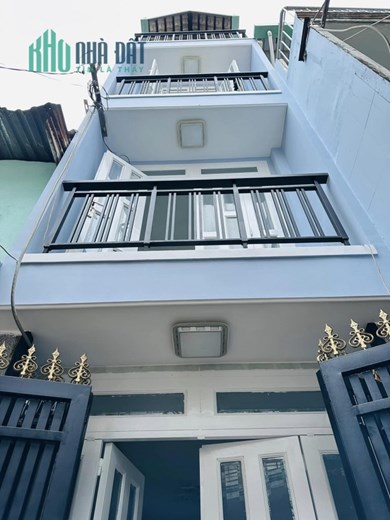 Chỉ 2.8 tỷ TL, Bán nhà đẹp 4 tầng, Lạc Long Quân, Tân Bình, gần Q10,11, Tân Phú.