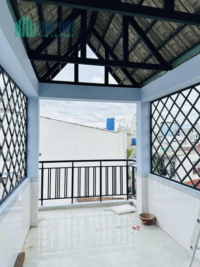 Chỉ 2.8 tỷ TL, Bán nhà đẹp 4 tầng, Lạc Long Quân, Tân Bình, gần Q10,11, Tân Phú.