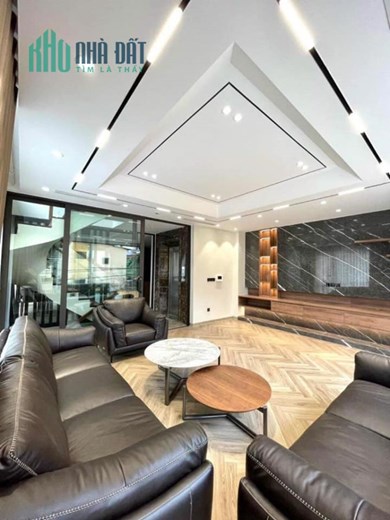 Bán nhà ngõ 89 phố Nguyễn Phong Sắc, DT 69m2 x 7T, ô tô tránh, nhà đẹp, thang máy, 18.2 tỷ