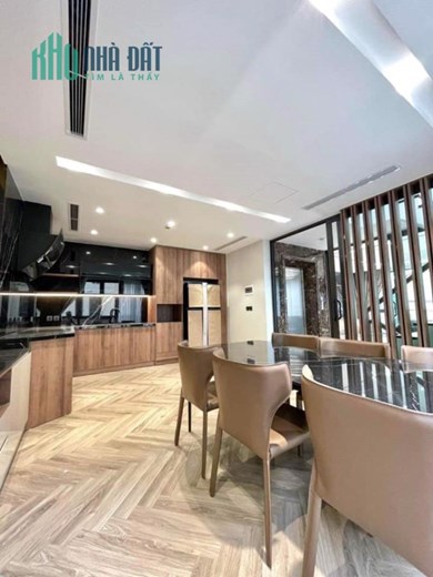 Bán nhà ngõ 89 phố Nguyễn Phong Sắc, DT 69m2 x 7T, ô tô tránh, nhà đẹp, thang máy, 18.2 tỷ